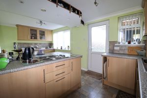 Kitchen/Diner- click for photo gallery